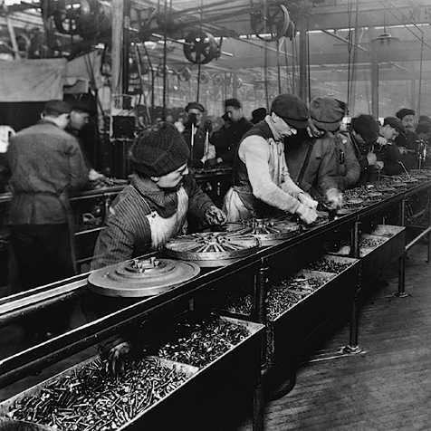 Pictures of henry ford and his assembly line